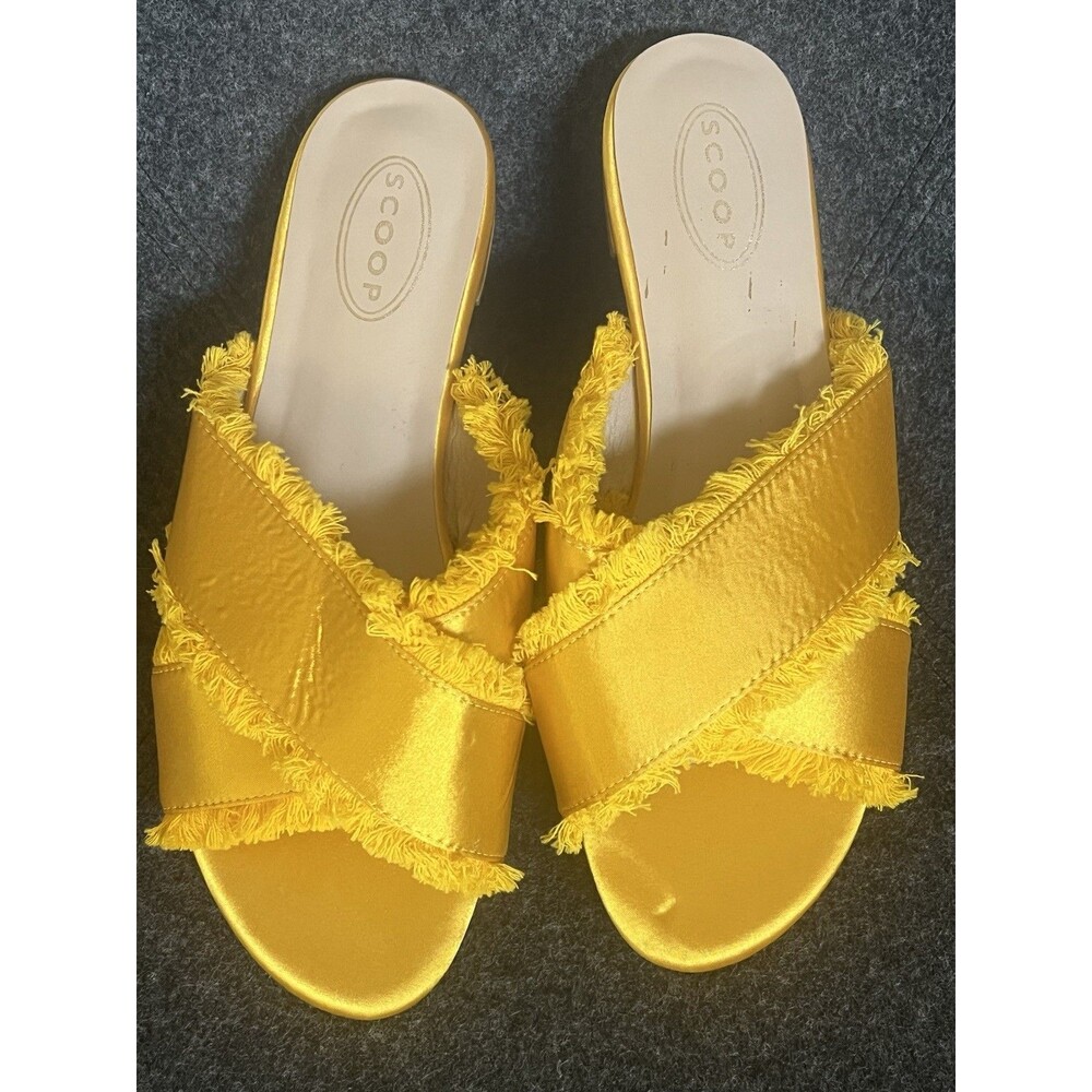 Scoop Women's Satin Fringe Crossband Slide Sandals, Yellow Sz 10 NEW